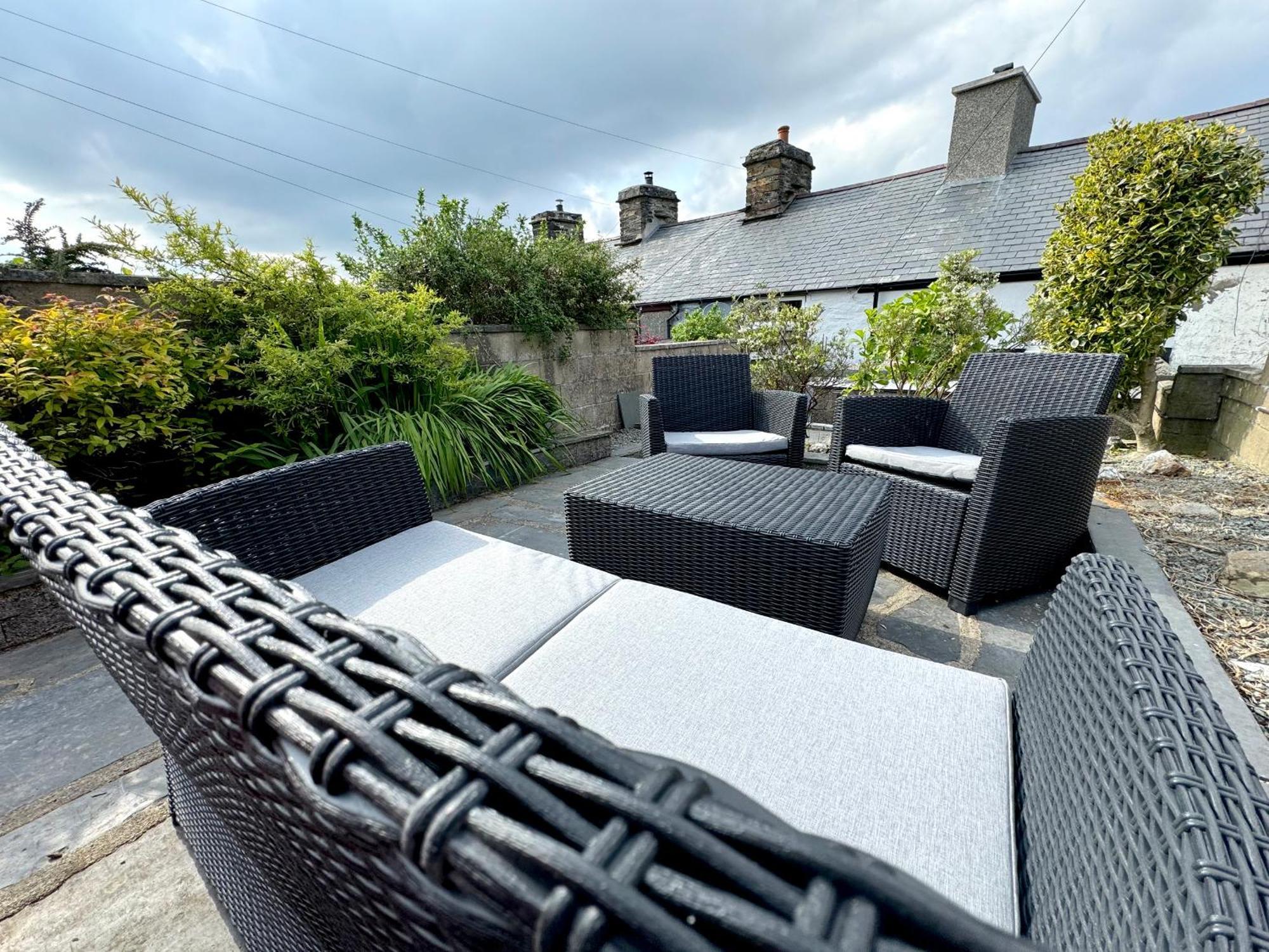 Holiday home Ty Dyffryn